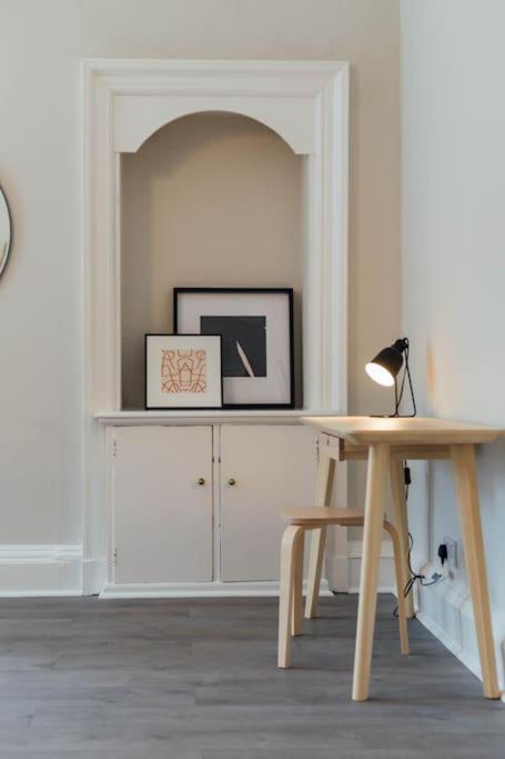 Stylish Stirling Apartment - Free Parking Esterno foto