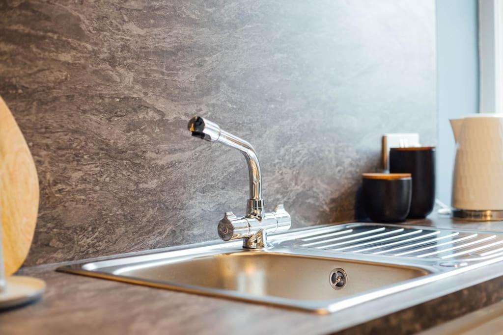 Stylish Stirling Apartment - Free Parking Esterno foto